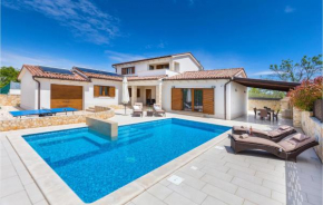 Nice Home In Sveti Kirin With Jacuzzi